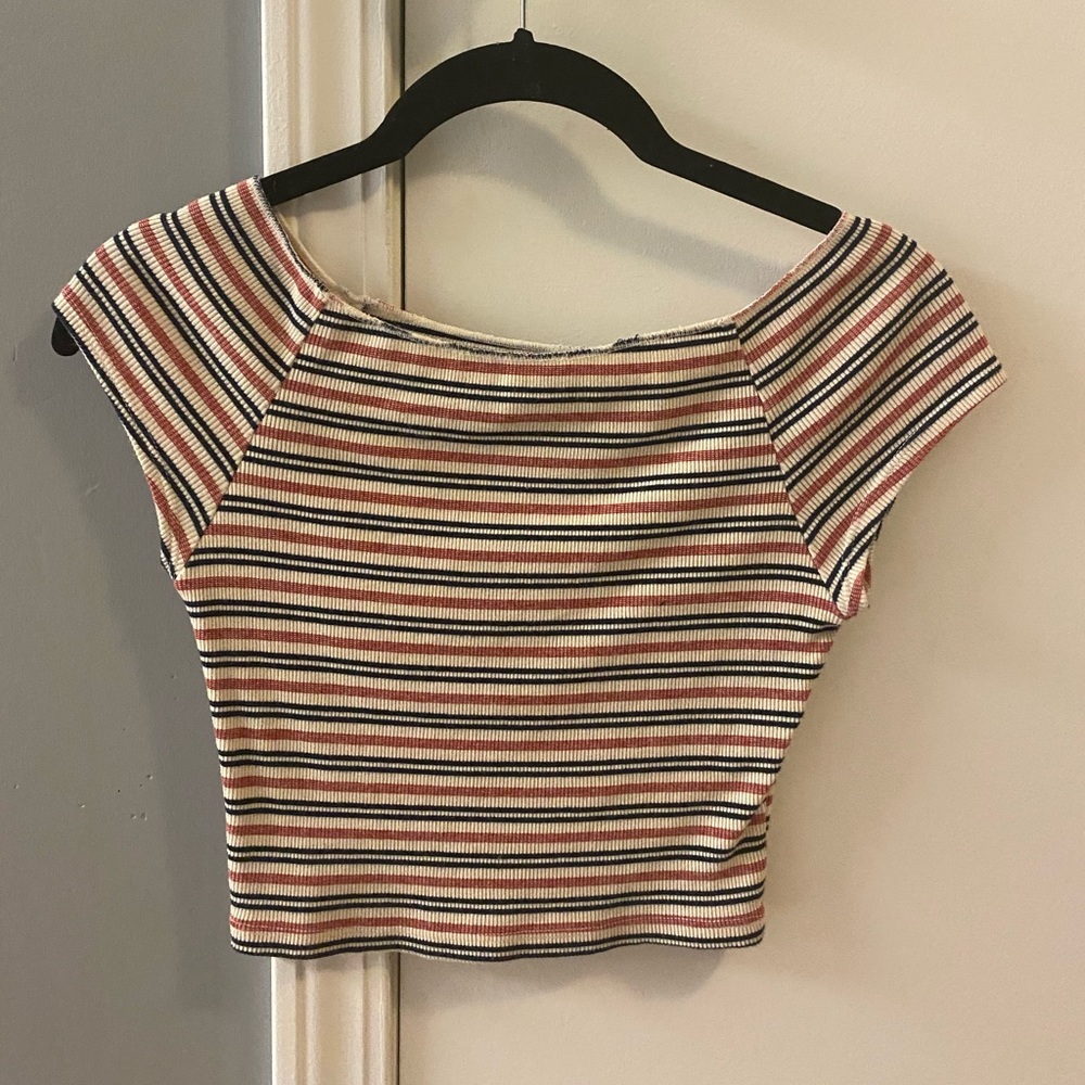 Off the shoulder Shirt